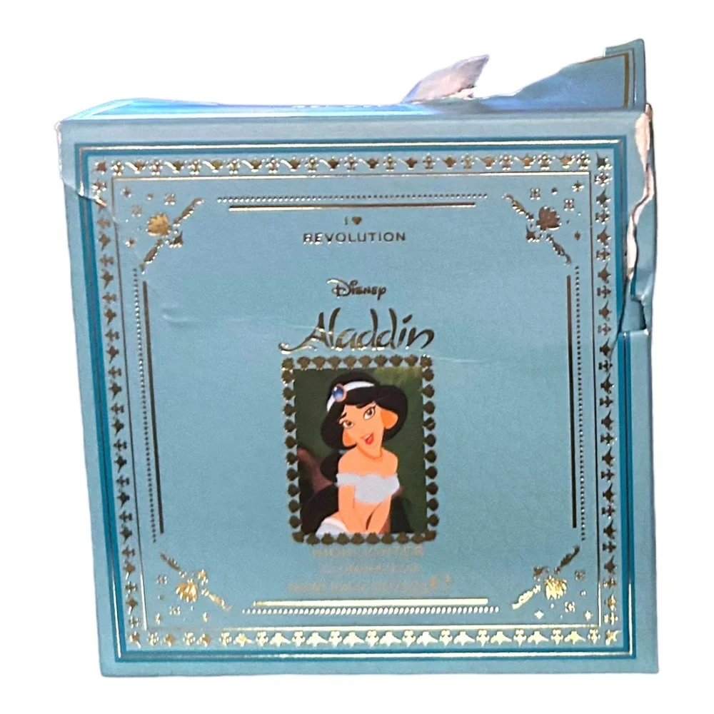 Makeup Revolution Aladdin Hilighter – Princess Jasmine - Picture 7 of 7